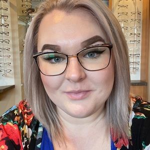 Meet your Posher, Ashli